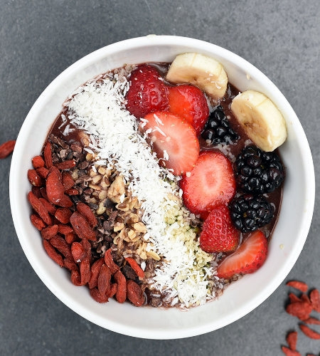 Jeuneora - gut loving healthy recipes using Renew+. Acai bowl